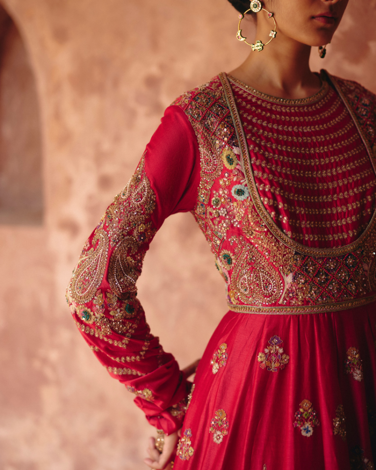 Gulrez 24 Kali Booti Kalidar With Organza Dupatta