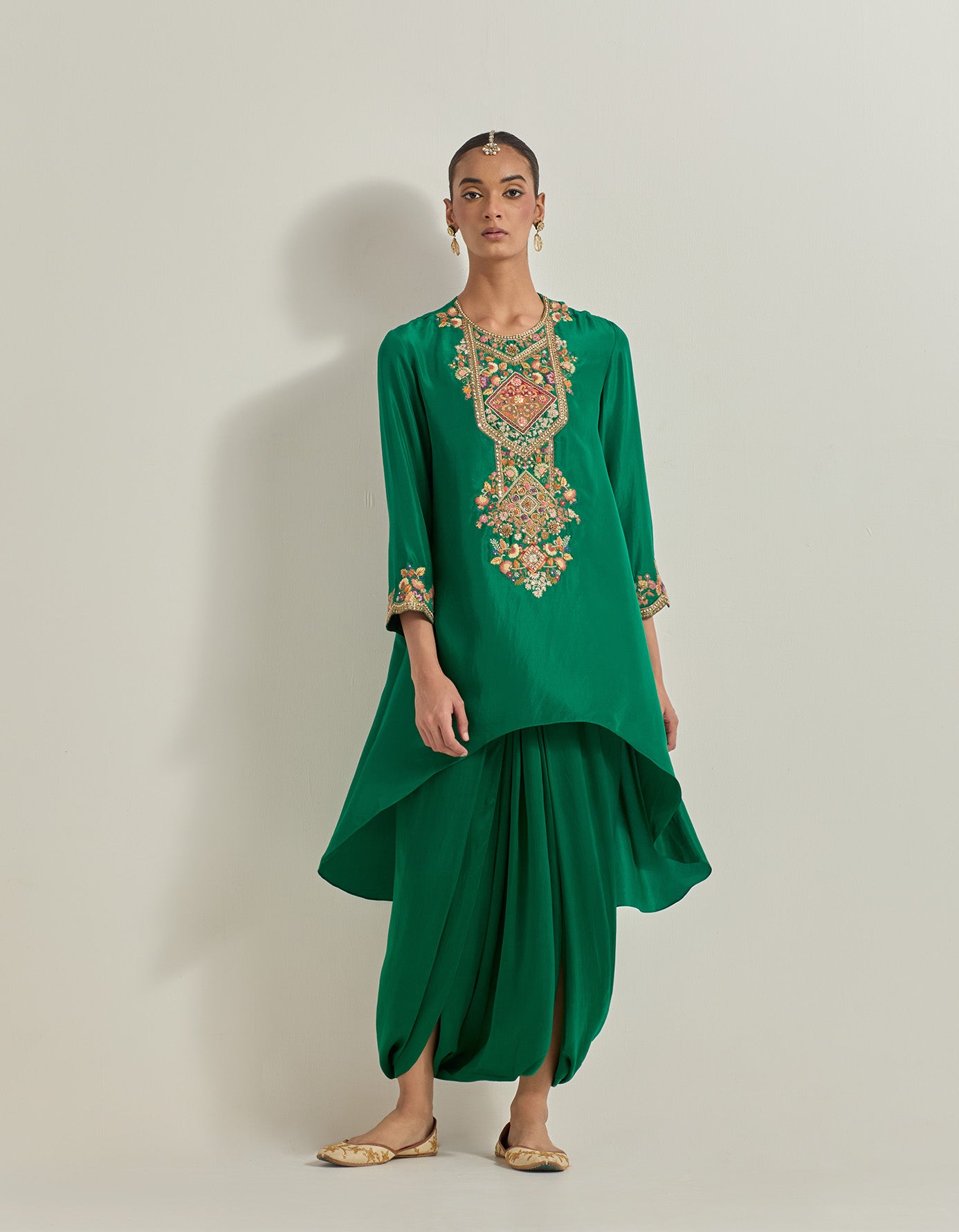 Knee length kurta set