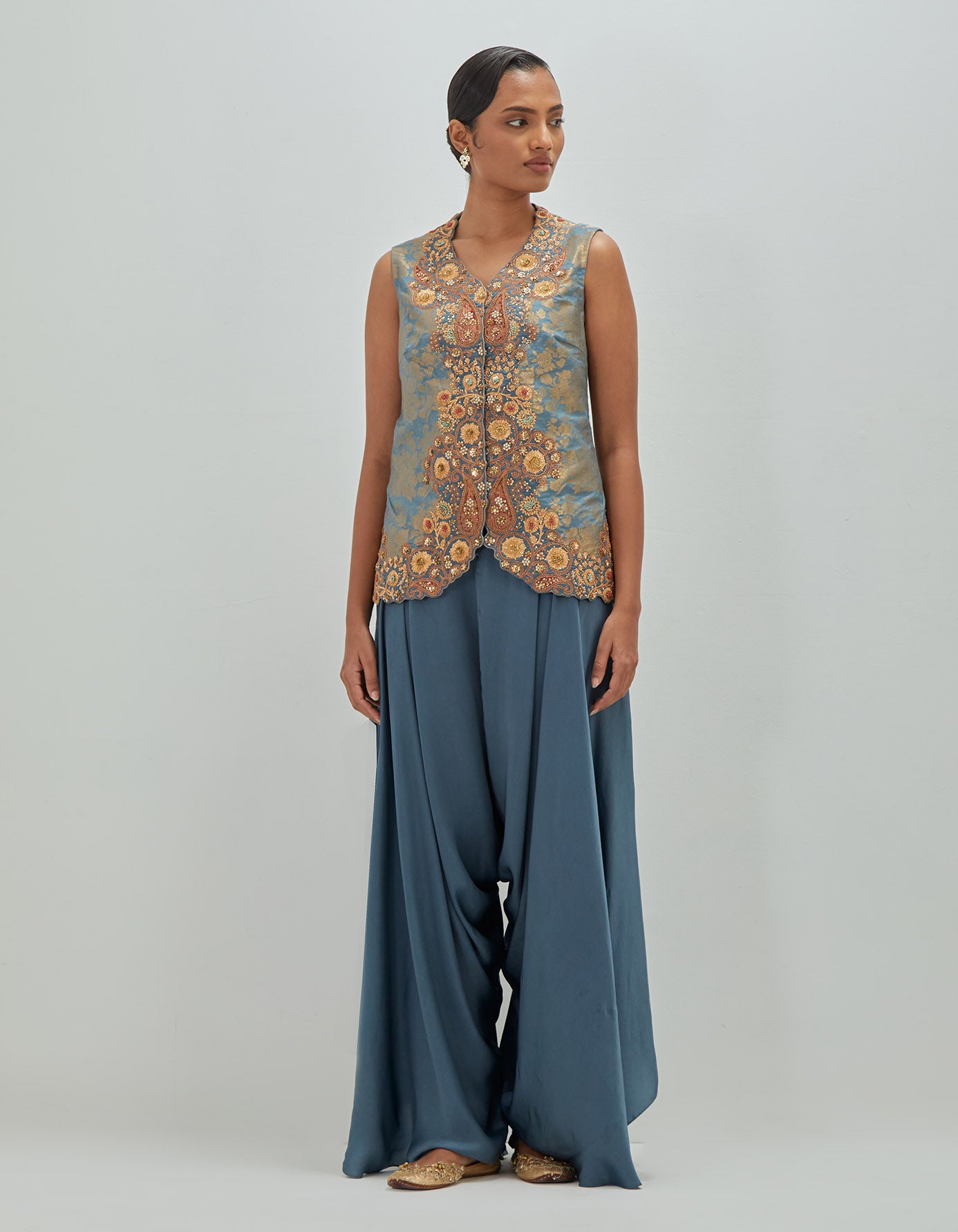 brocade short Jacket Cape set
