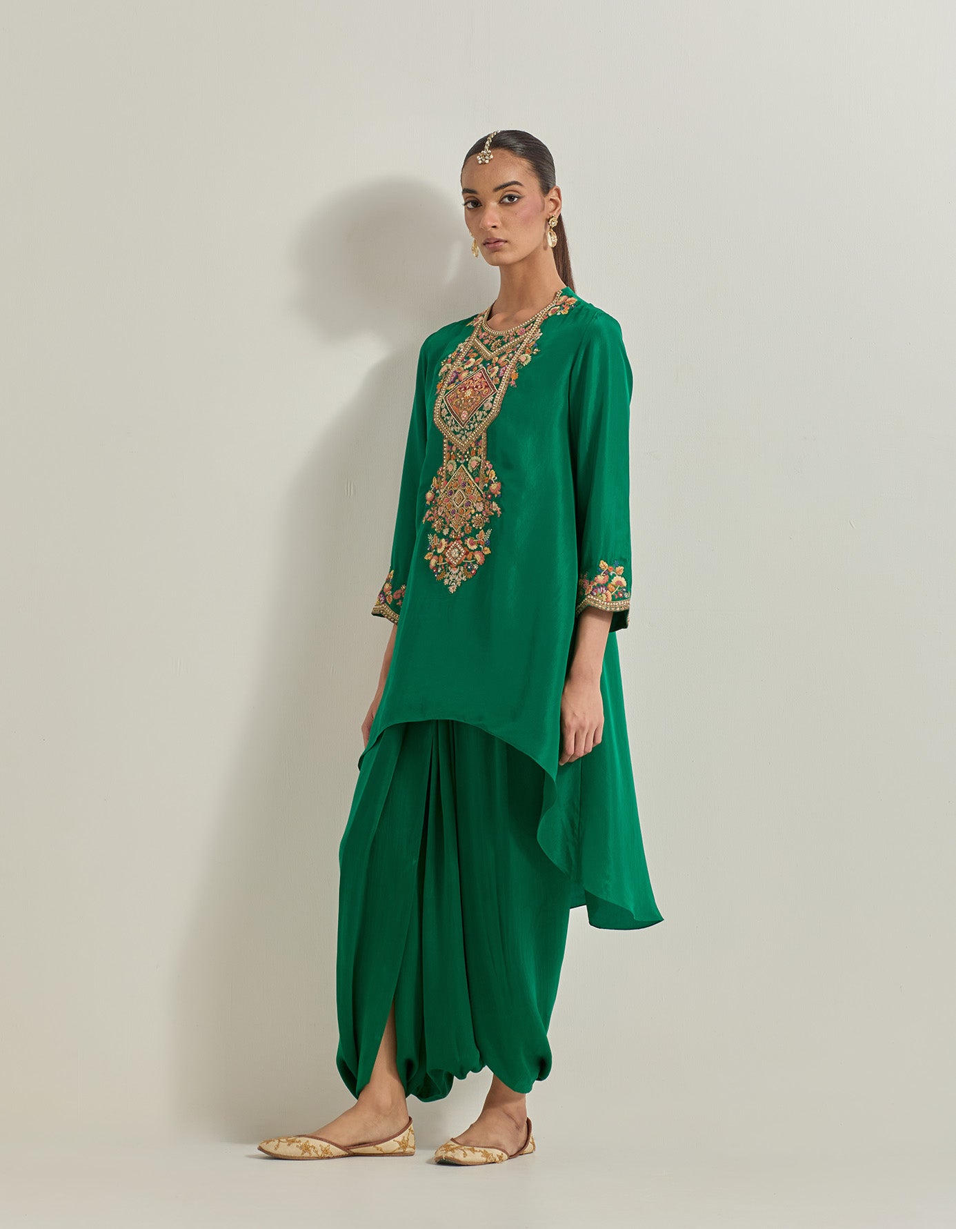 Knee length kurta set