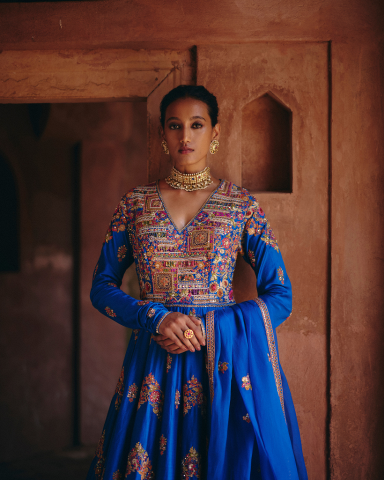 Gulrez Chevron Kalidar With Organza Dupatta