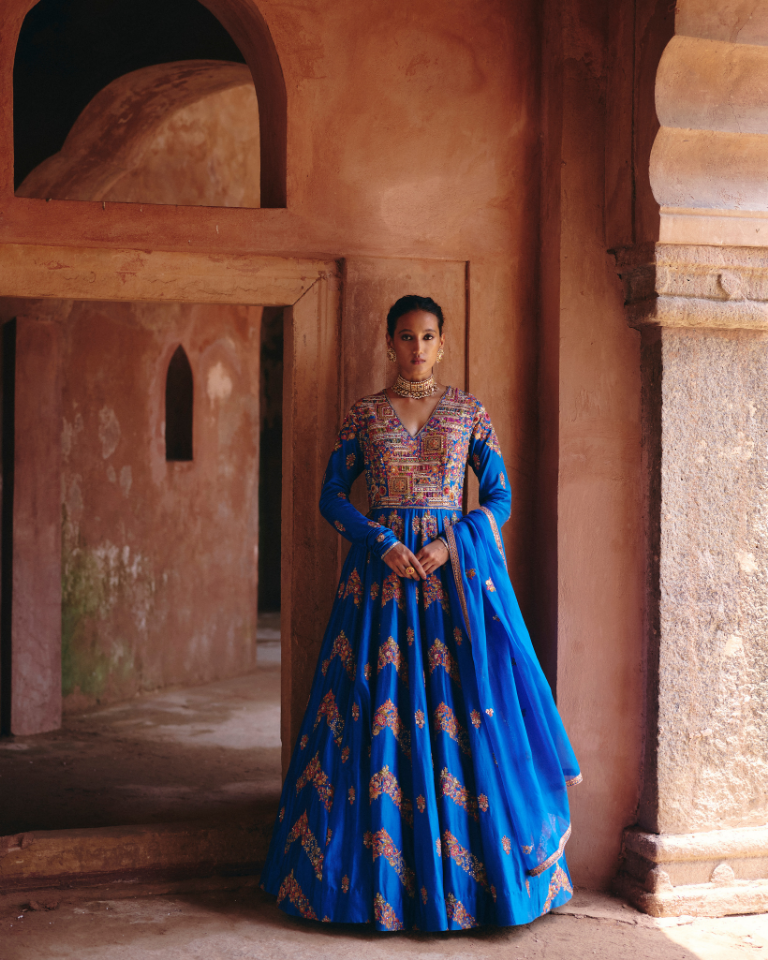 Gulrez Chevron Kalidar With Organza Dupatta