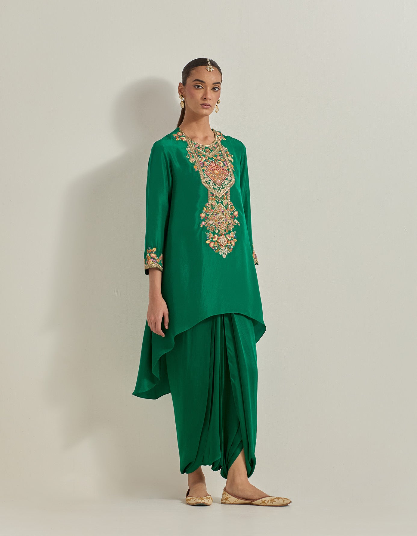 Knee length kurta set
