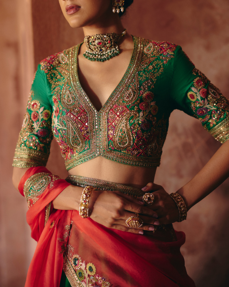 Gulrez 16 Kali Booti Lehenga With Organza Dupatta