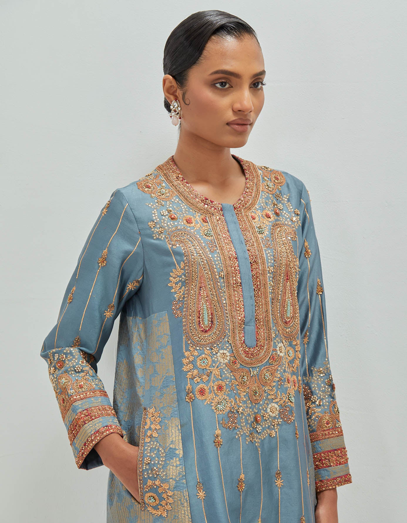 Brocade Side Panelled Phiran Set