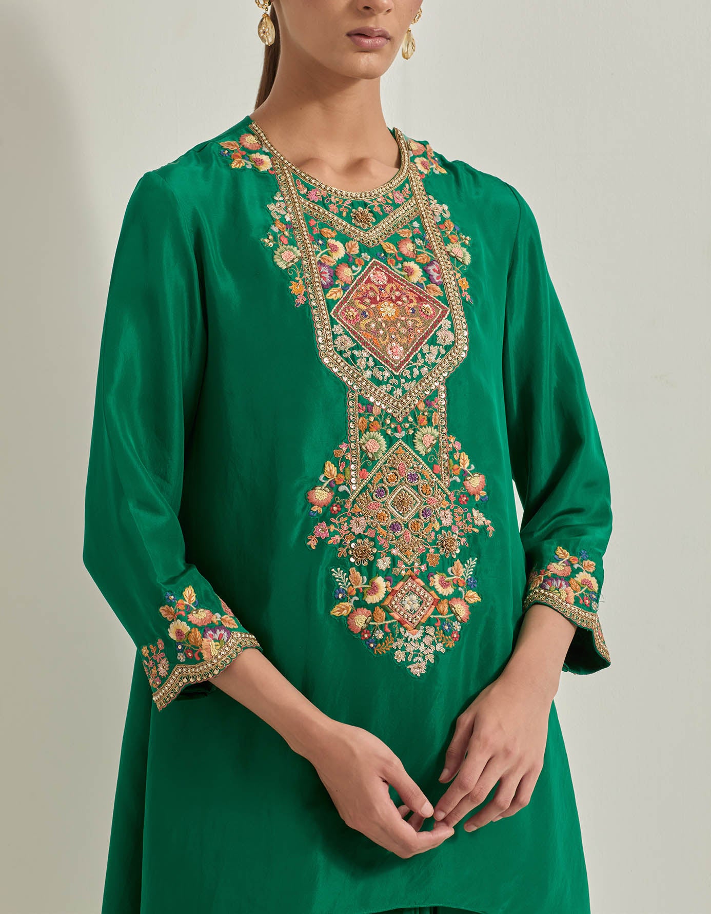 Knee length kurta set