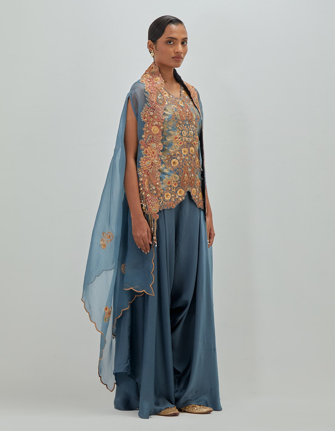 brocade short Jacket Cape set