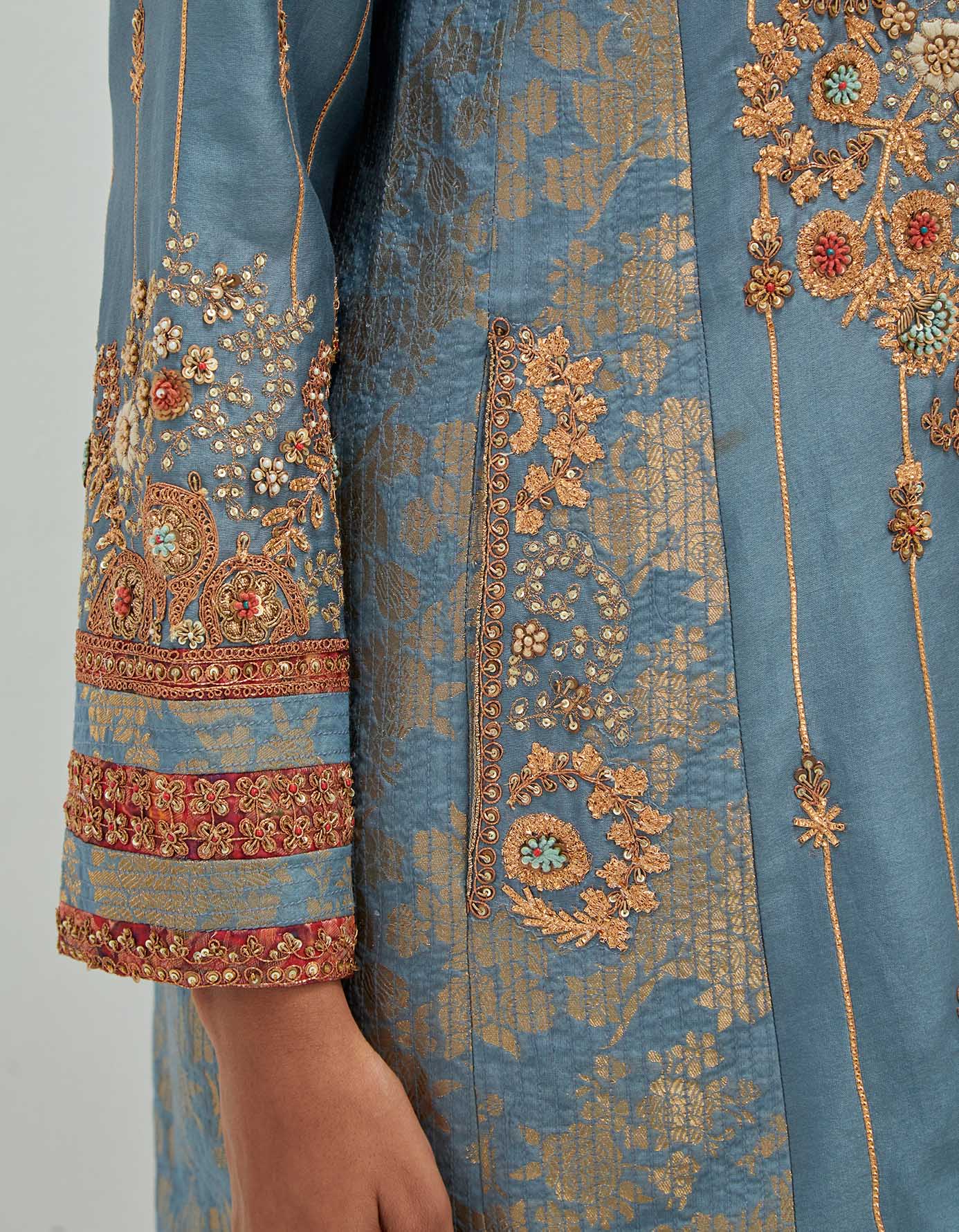 Brocade Side Panelled Phiran Set