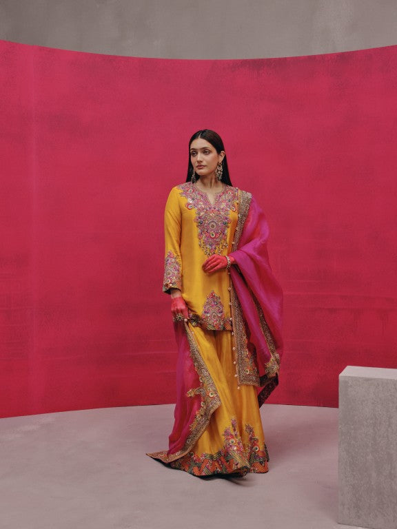 Kitch Short kurta with sharara and dupatta