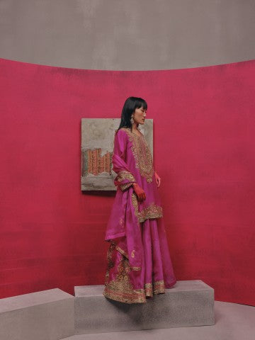 Marodi Short kurta and sharara