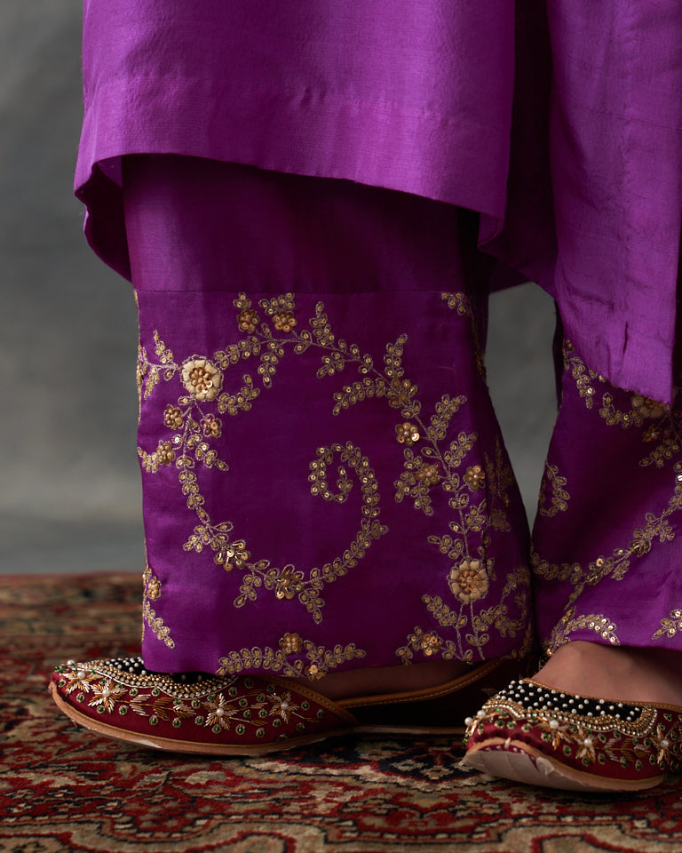 Gulrez V-Neck Patchwork Kurta Set