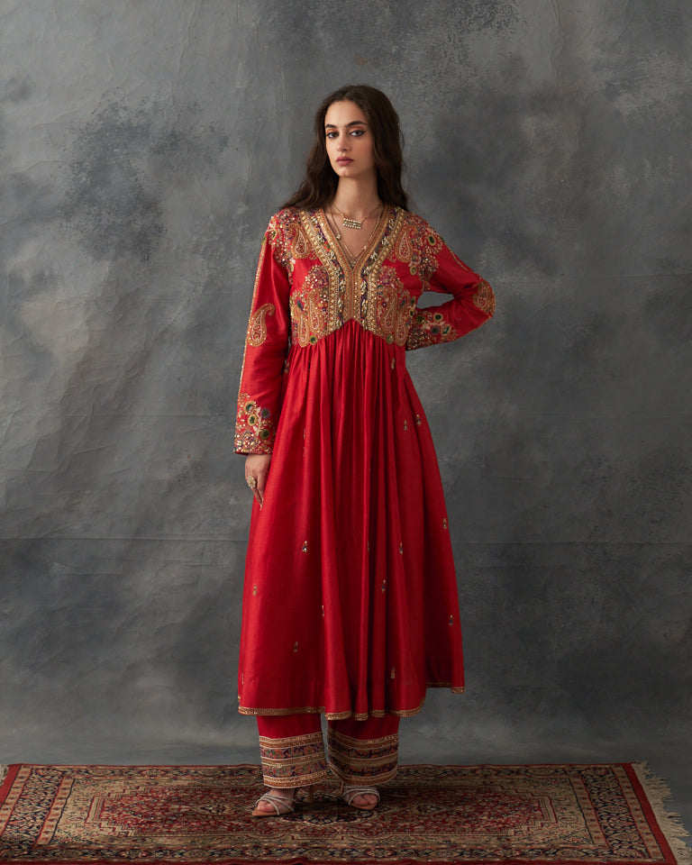 Gulrez Front Gathered Kalidar Set With Heavy Embroidered Bottom & Dupatta