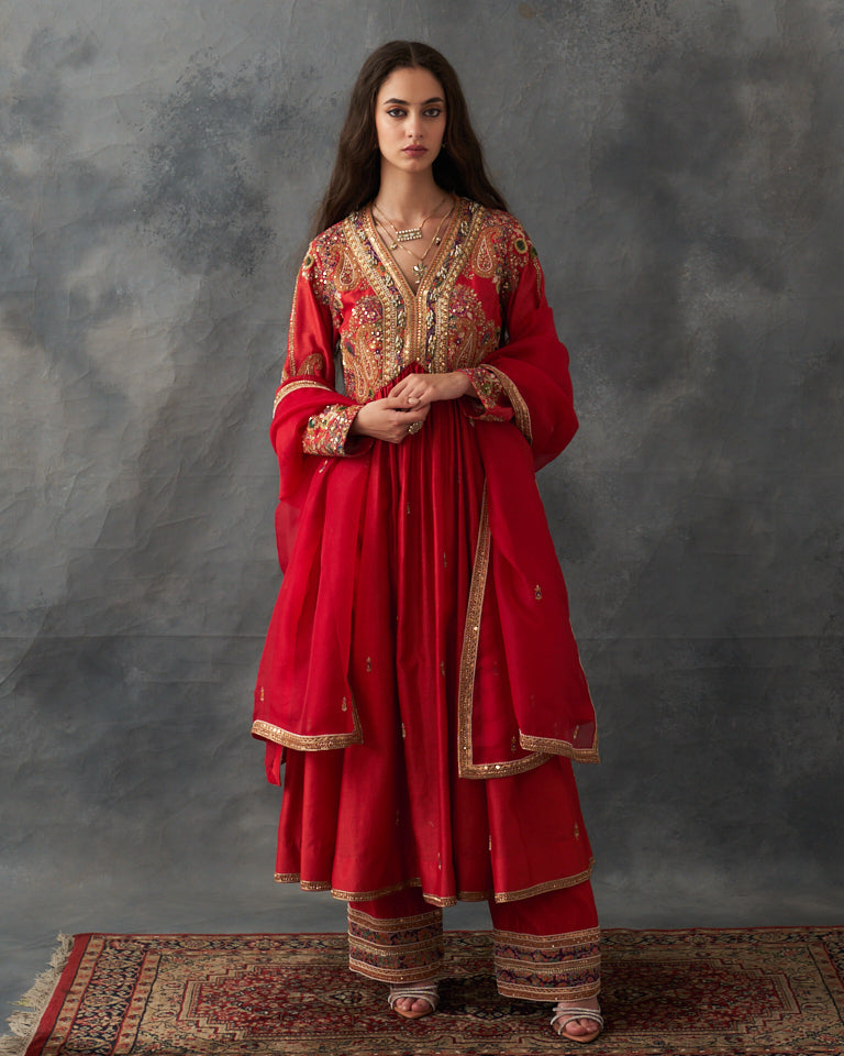 Gulrez Front Gathered Kalidar Set With Heavy Embroidered Bottom & Dupatta