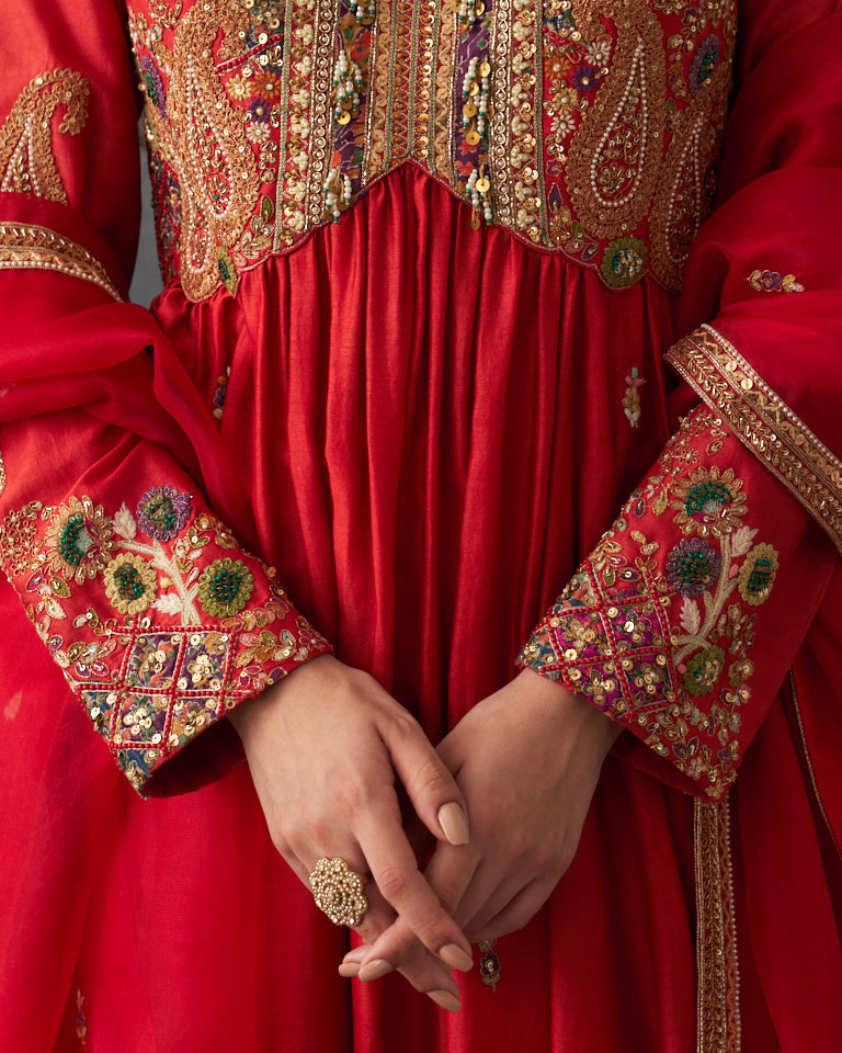 Gulrez Front Gathered Kalidar Set With Heavy Embroidered Bottom & Dupatta