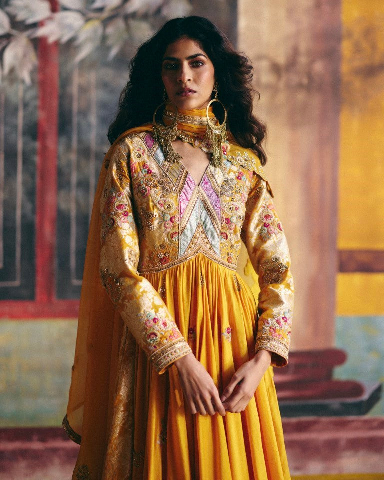 Panelled Kalidar set