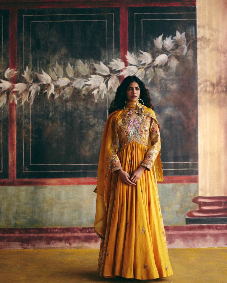 Panelled Kalidar set