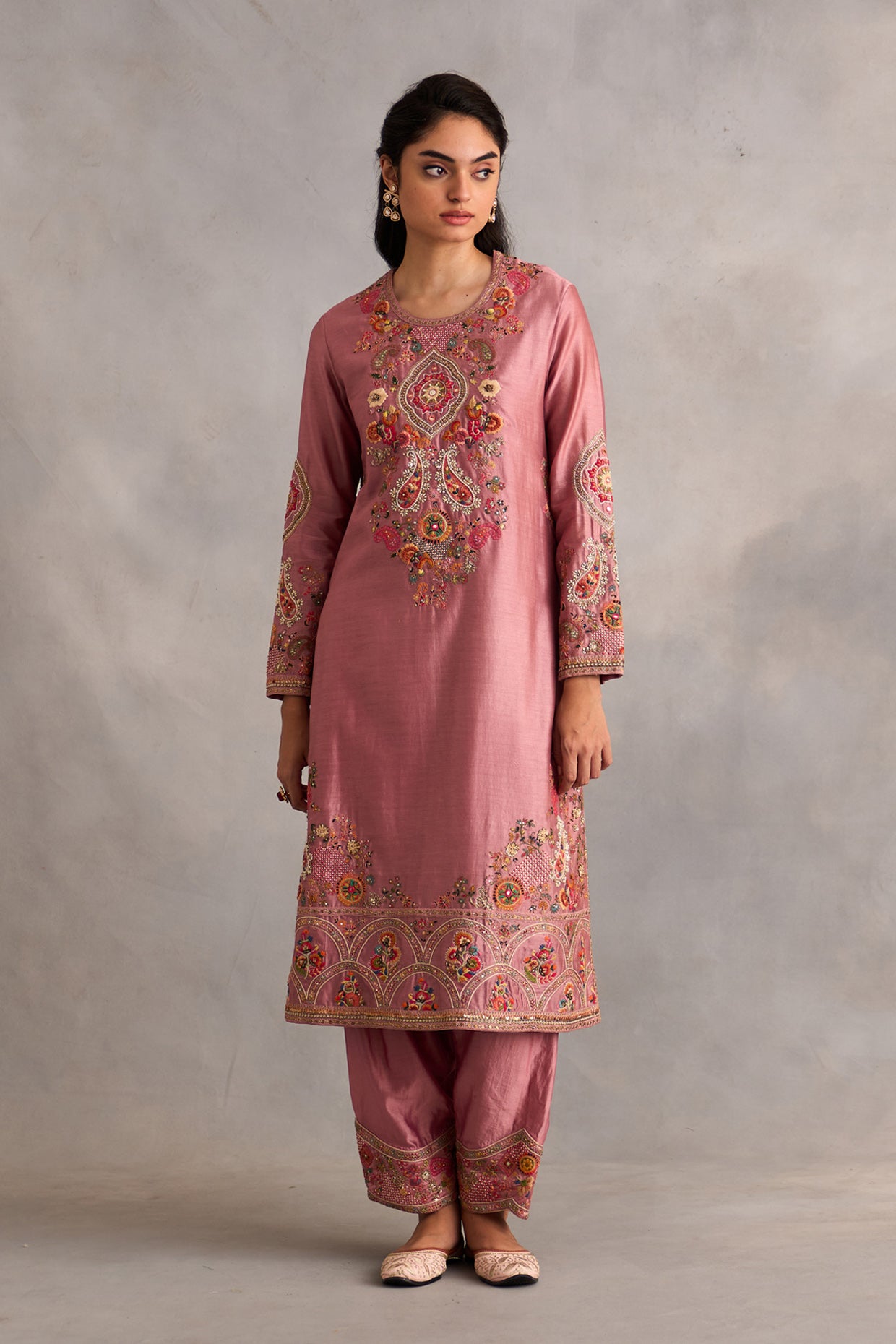 Straight Kurta With Pants And Dupatta
