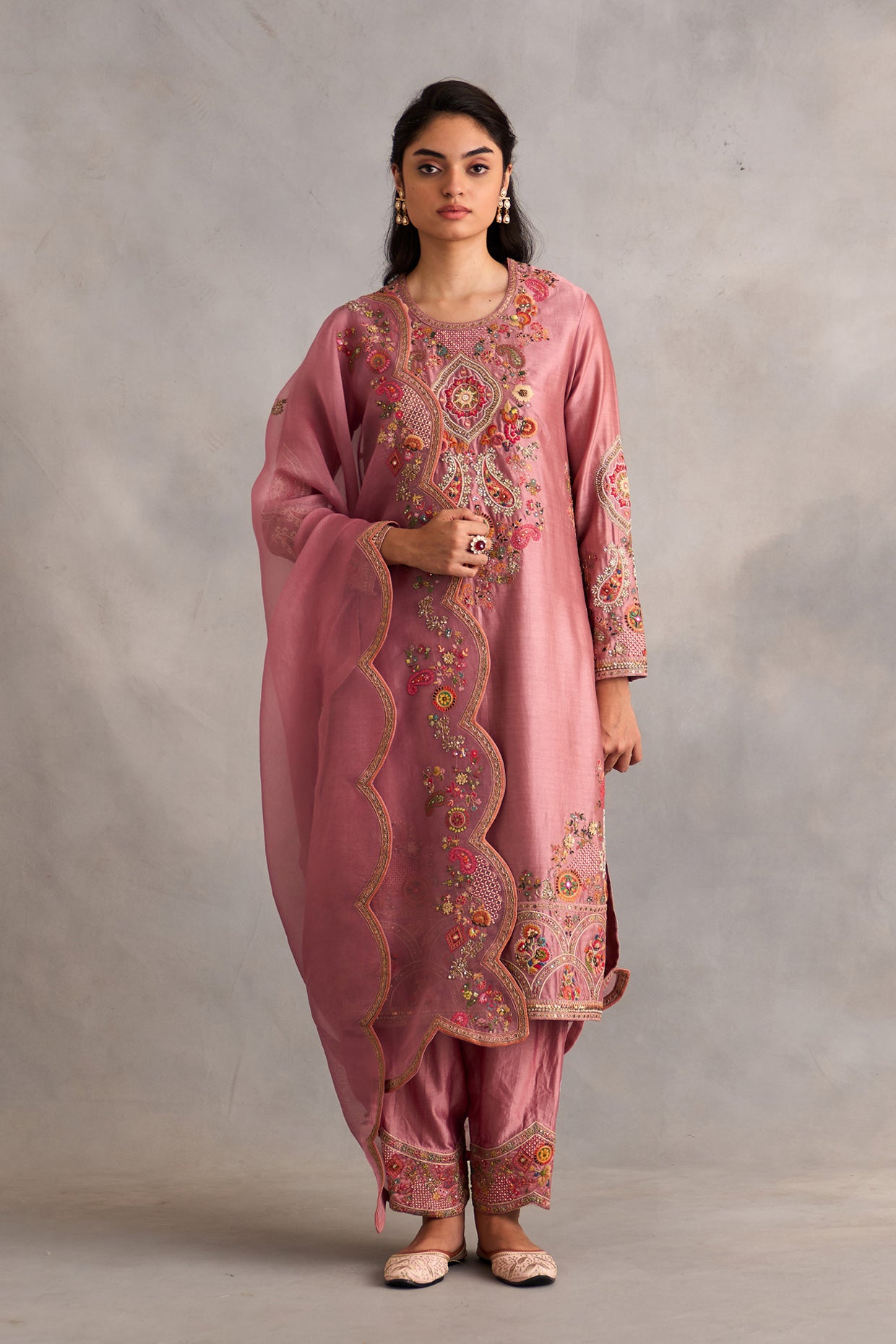 Straight Kurta With Pants And Dupatta