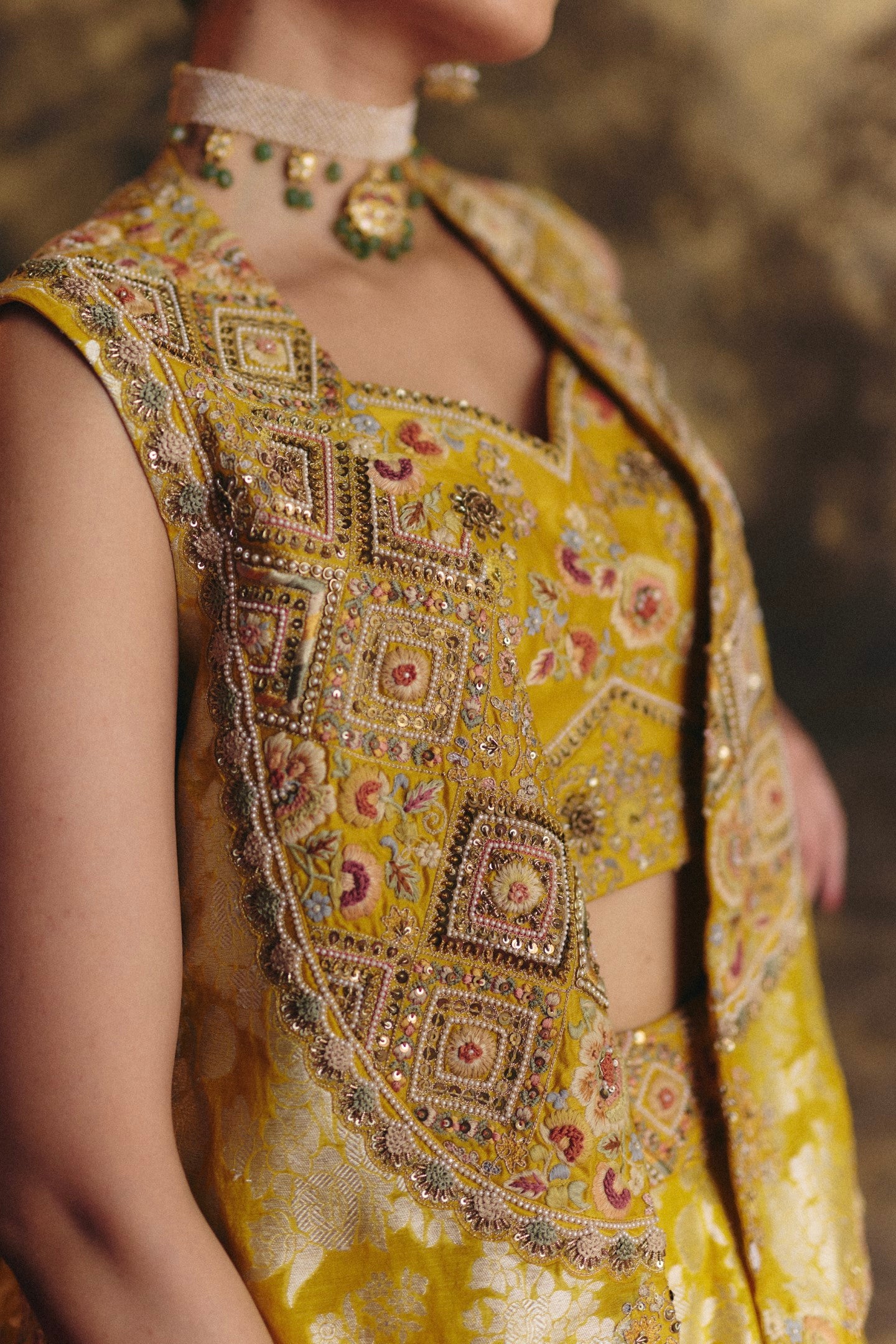 Short jacket with bustier and divider skirt