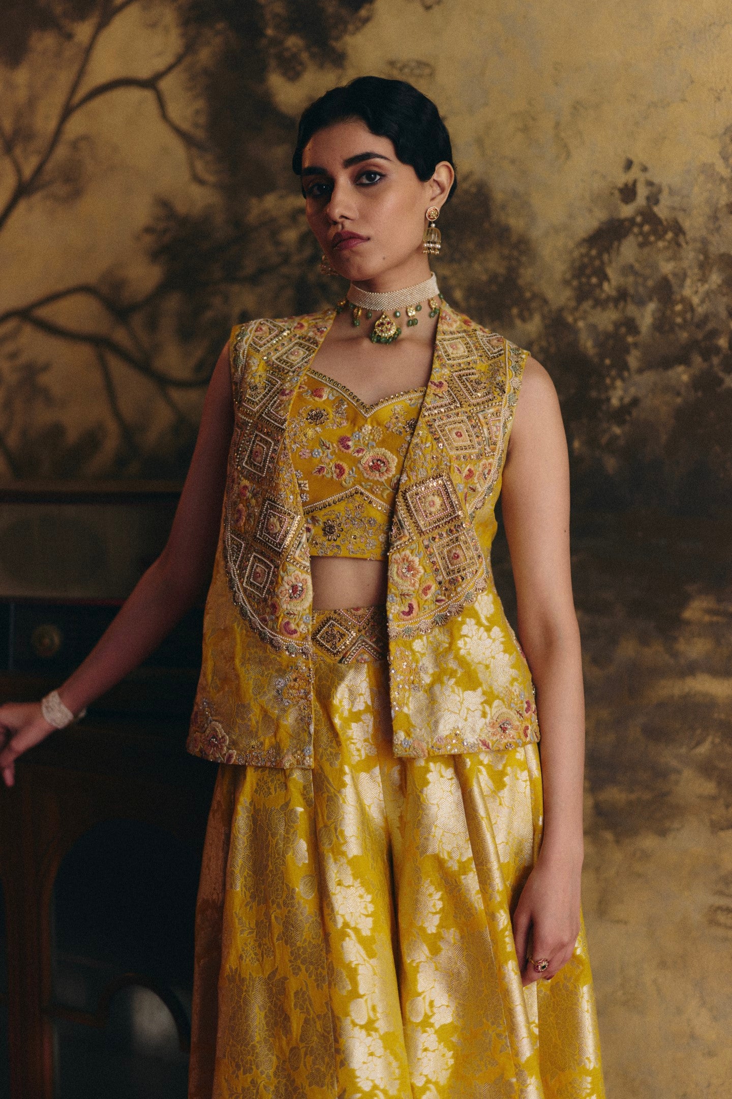 Short jacket with bustier and divider skirt