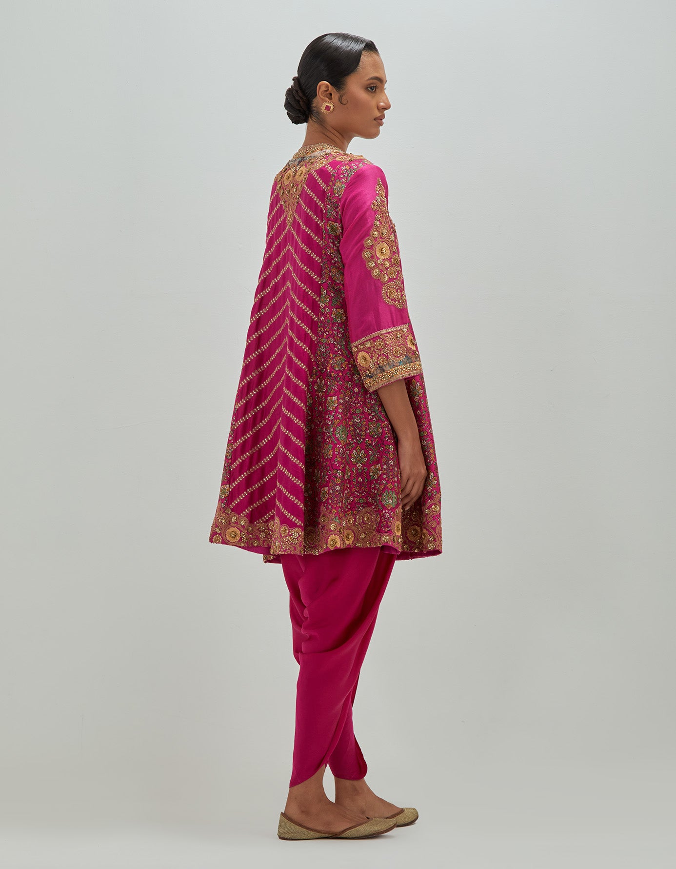 Printed Side Panelled Phiren with dhoti
