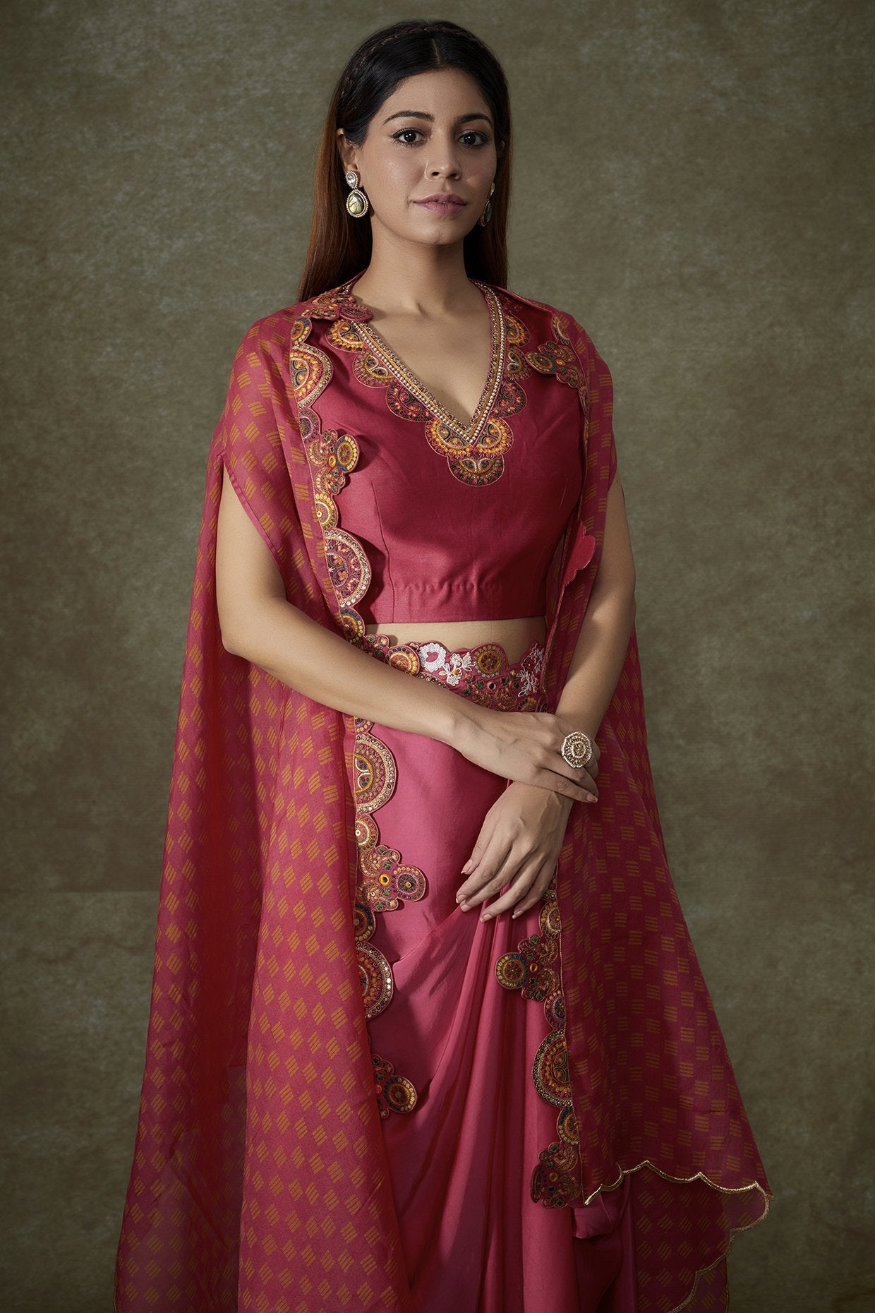 Pink Organza Bandhani Printed Cape Set