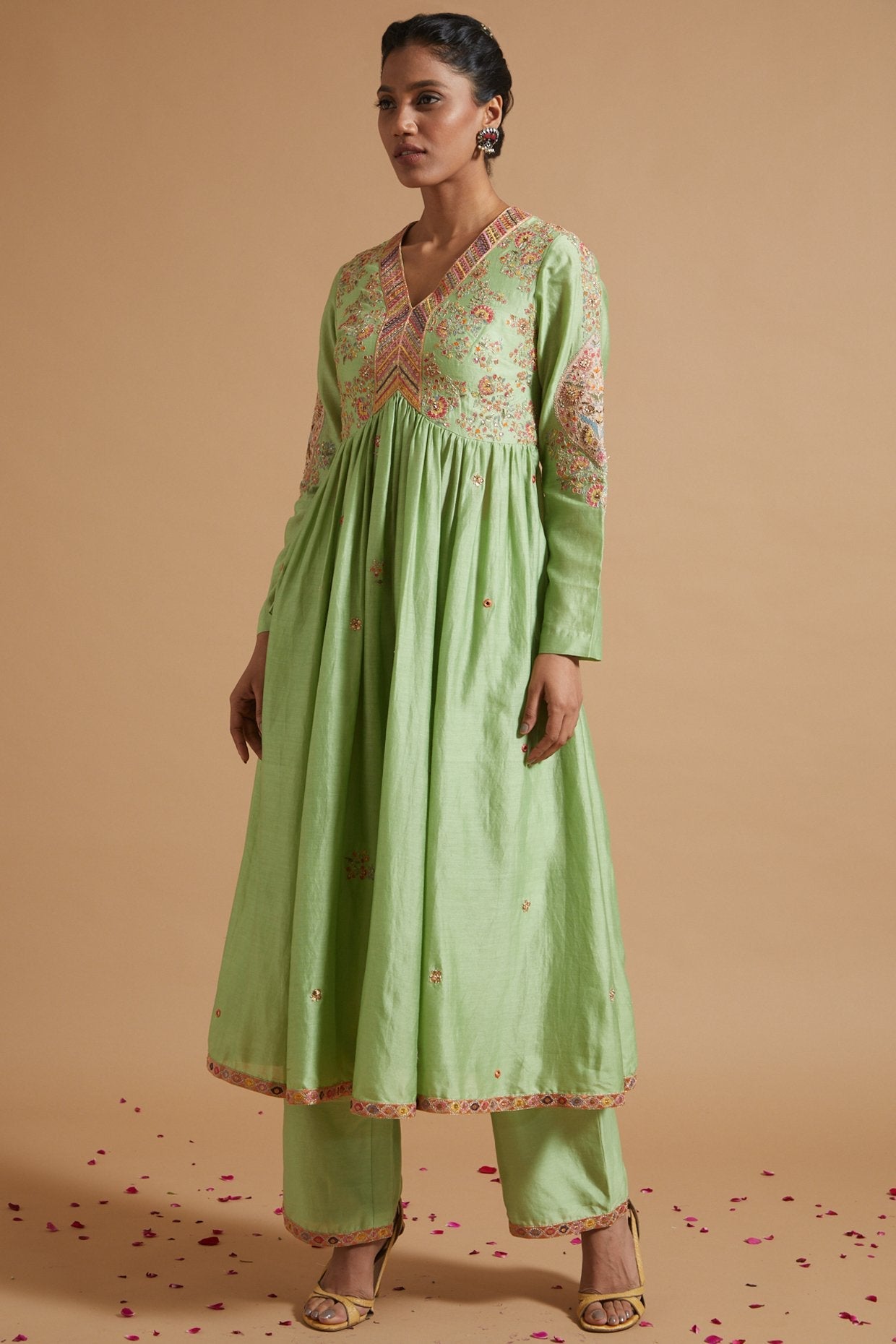 Heart Shape Gather Kurta With Pants