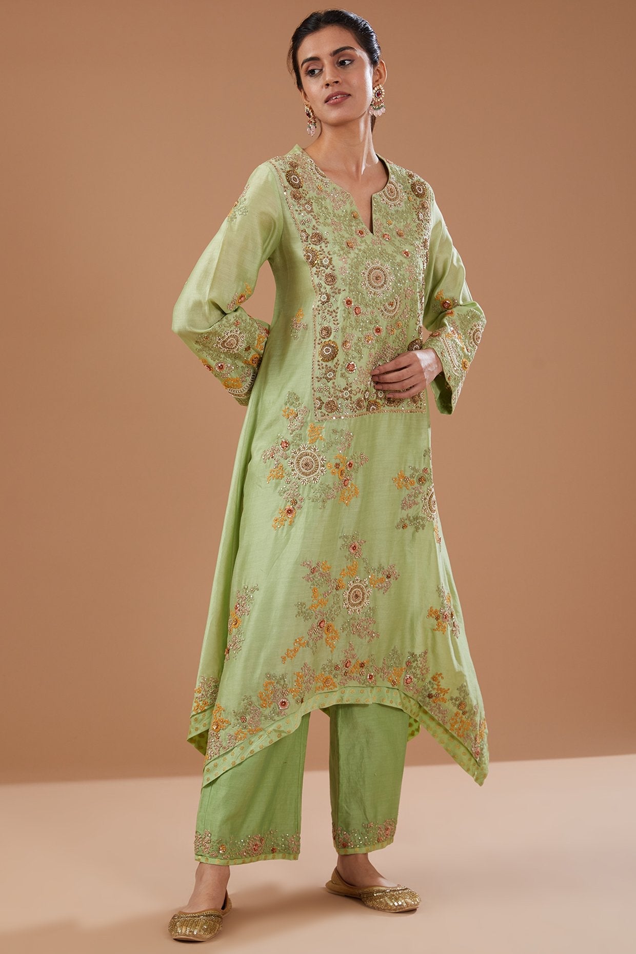 Green Chanderi Shimmer Dori Embroidered Hanky Kurta Set