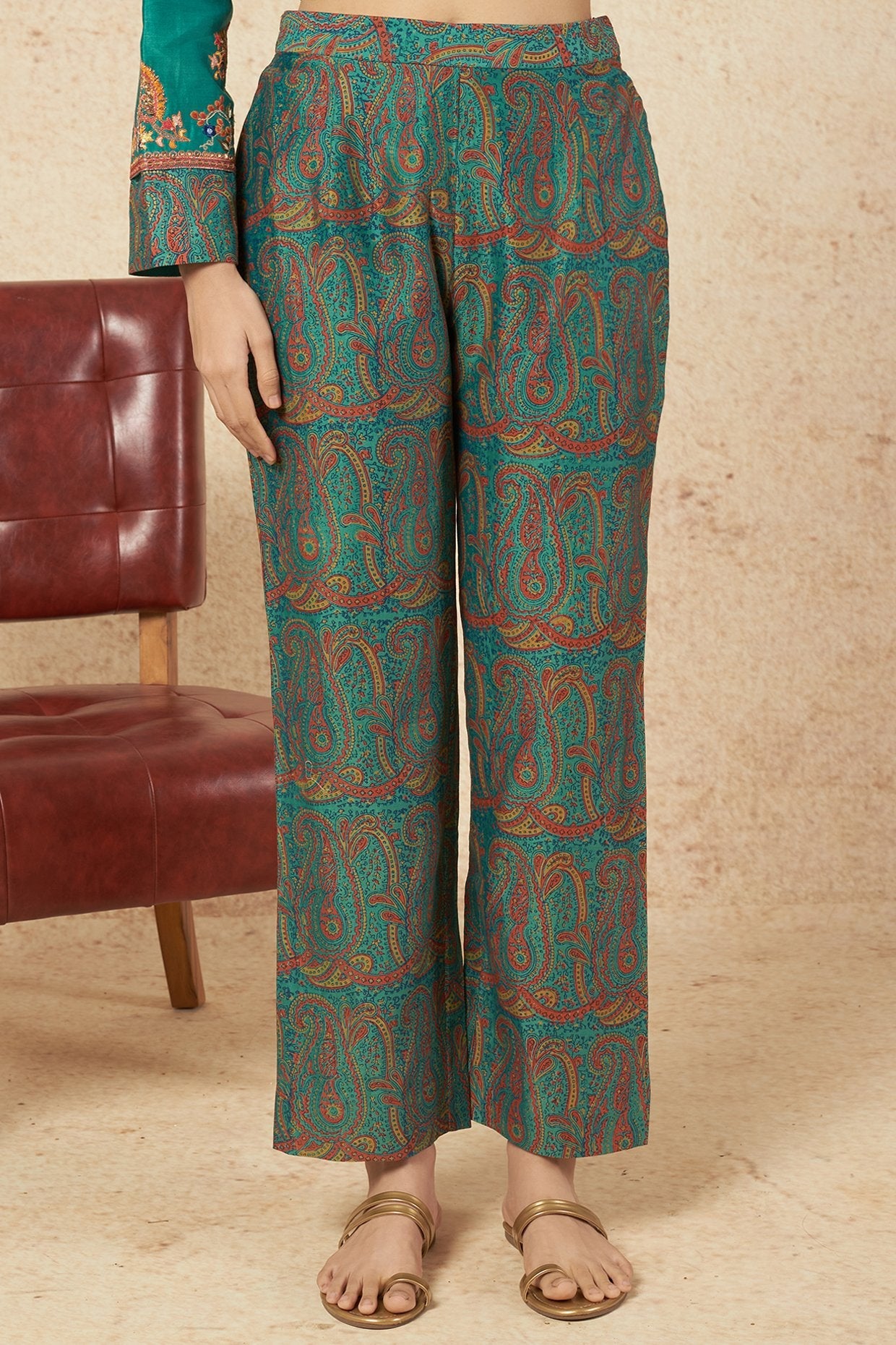 Hanky Kurta And Printed Pants
